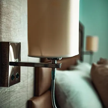 Ena-lia * Скала-Марион